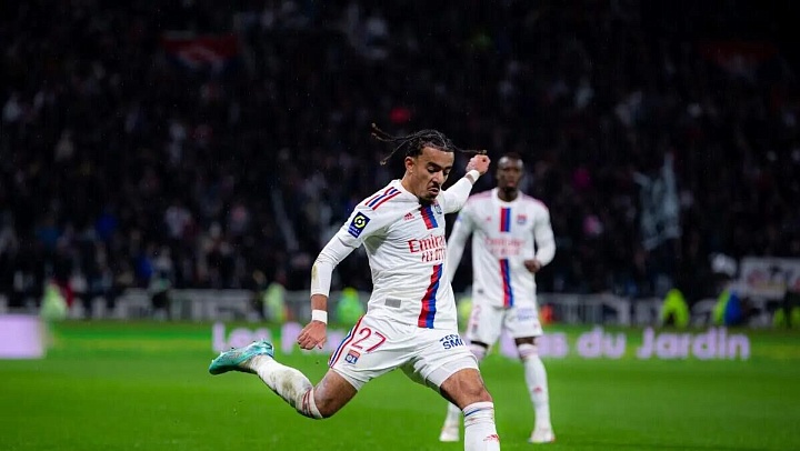 "Лион" обыграл "Янг Бойз" и пробился в 1/8 финала Лиги Европы