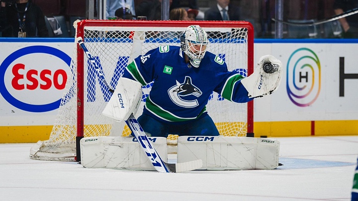 Основной вратарь "Ванкувера" снова выбыл до конца сезона 