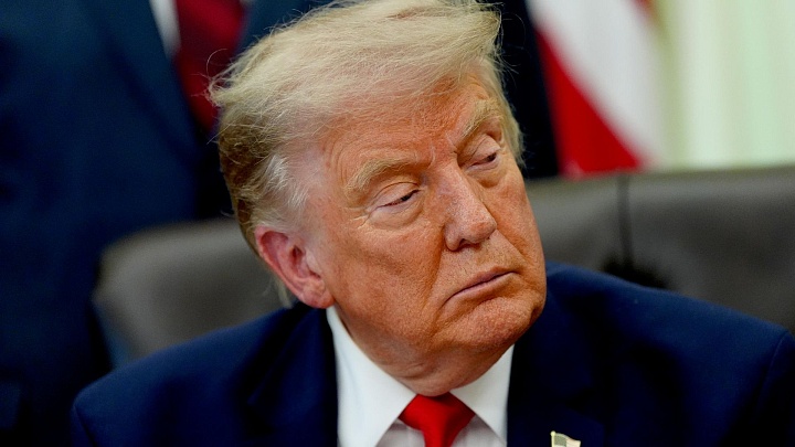 СМИ: угроза, из-за которой Трамп тайно сменил самолет, была направлена лично ему