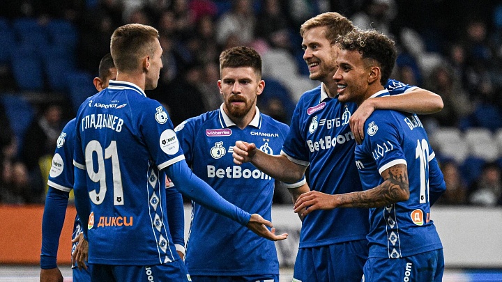 "Динамо" Махачкала подписало контракт с алжирским футболистом Мешидом